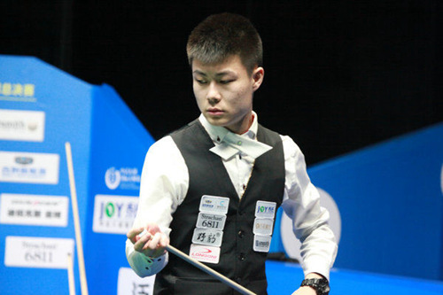 高领奖台的 高领奖台的